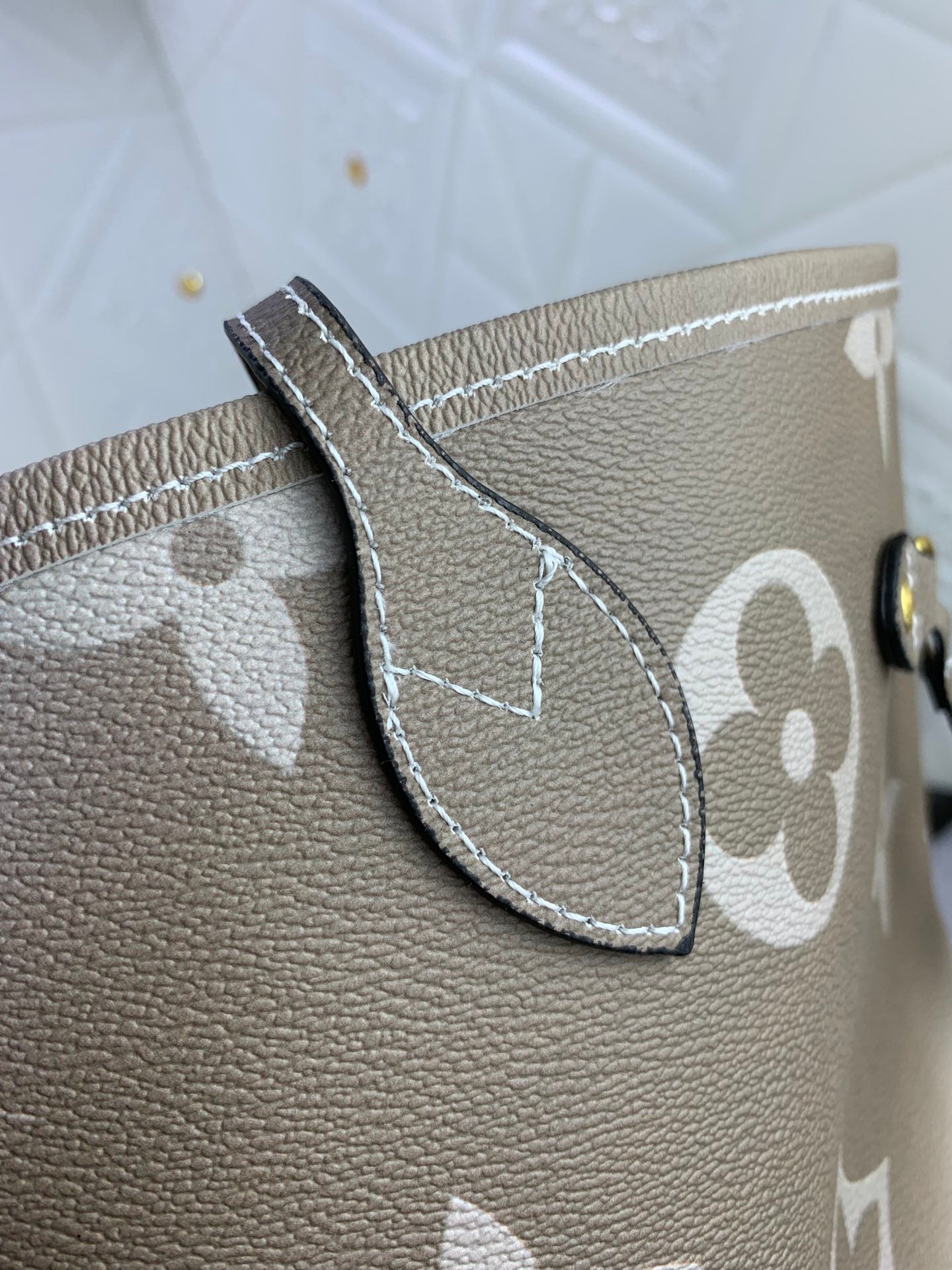 New Bag Louis Vuitton  650