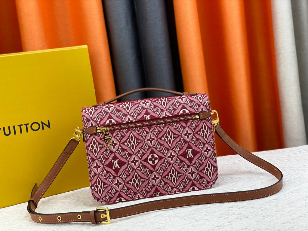 Luxury Bags Louis Vuitton  801