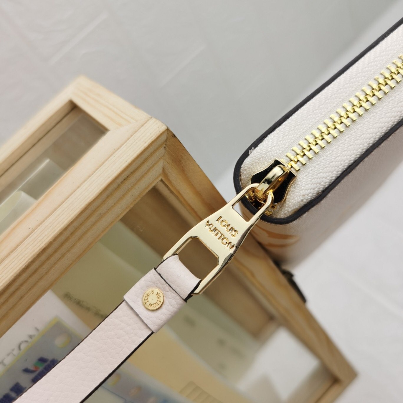 Designer Wallet louis vuitton 107