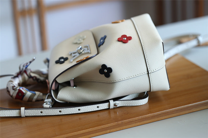 Luxury - Louis Vuitton Bags - 040