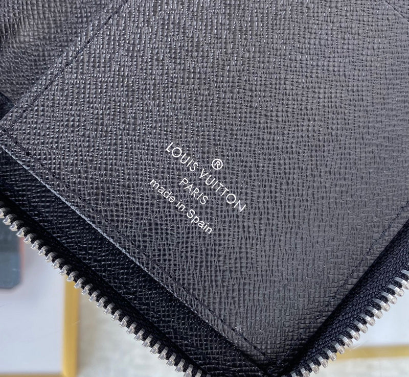 Louis Vuitton Luxury Bags 2419
