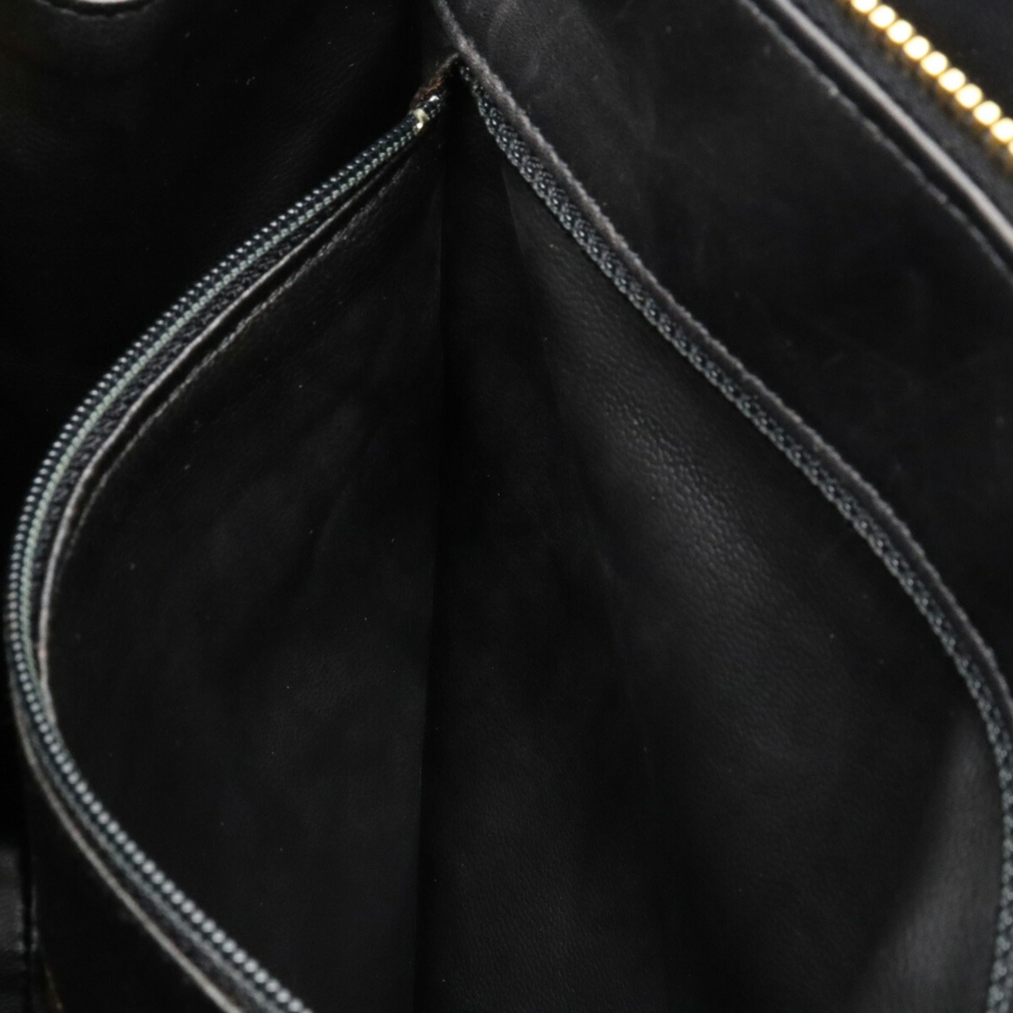 Chanel V-Stich