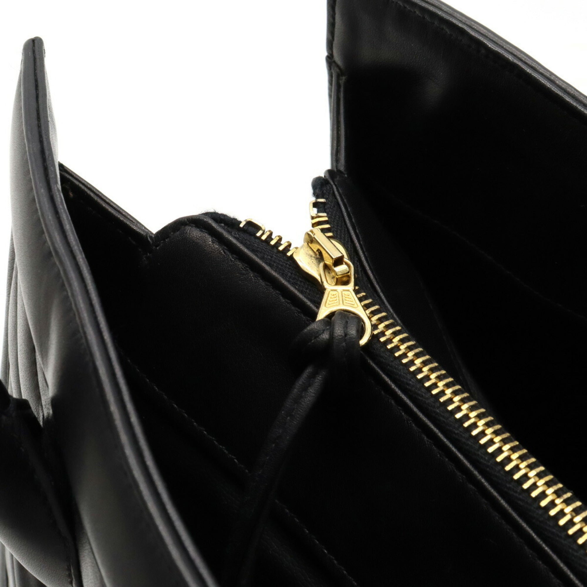 Chanel V-Stich