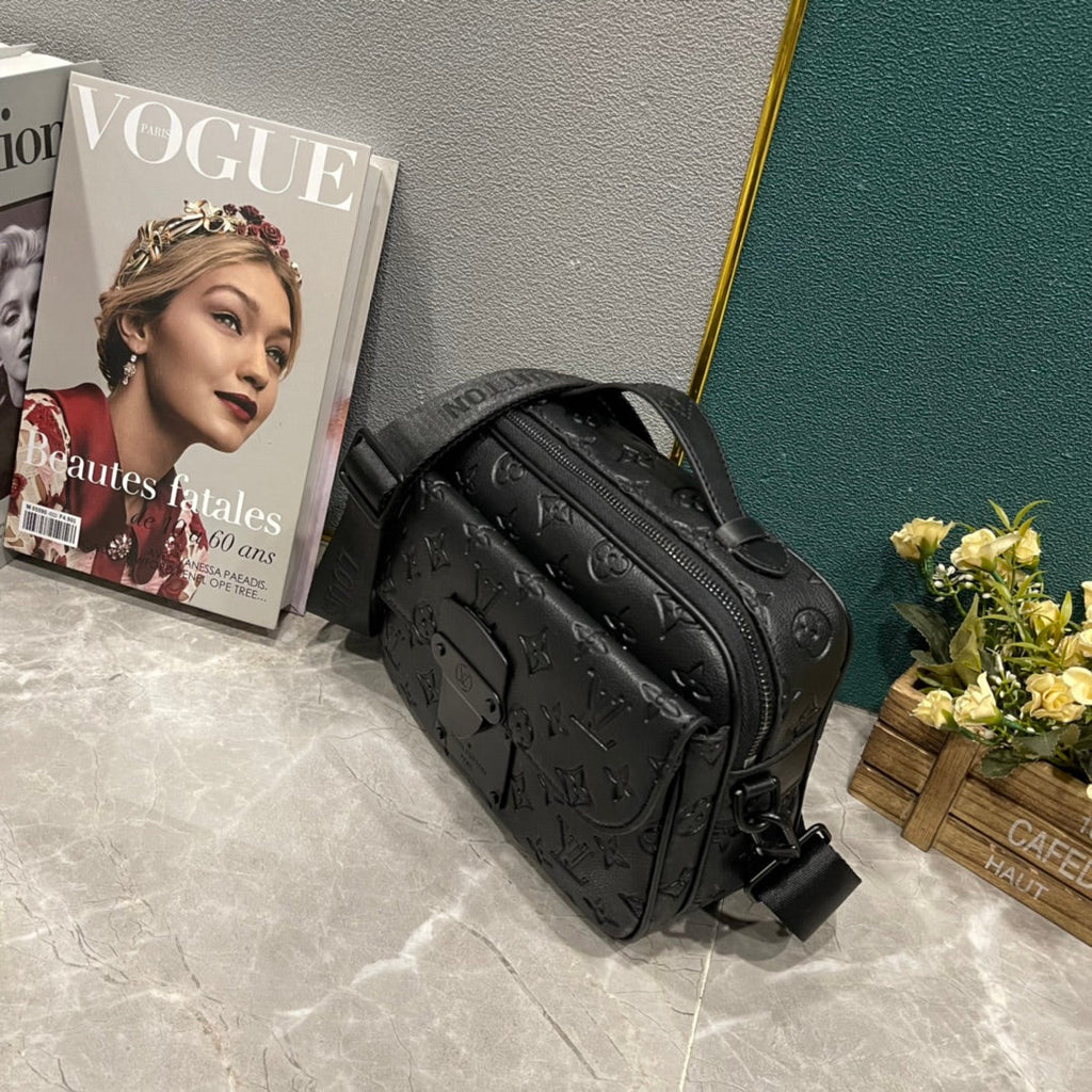 Luxury Bags Louis Vuitton  855