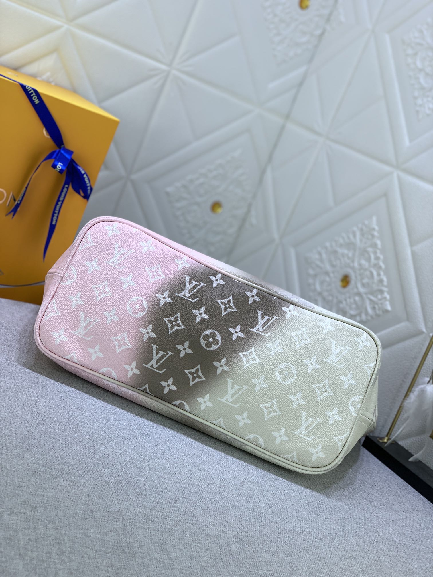 New Bag Louis Vuitton  650