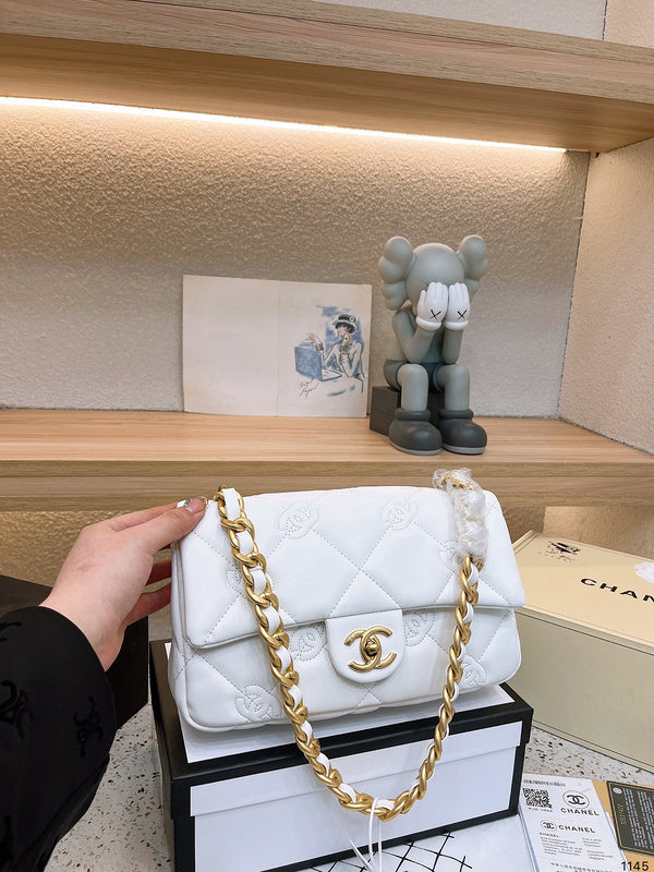aura-bags - Chanel Bags - 7038