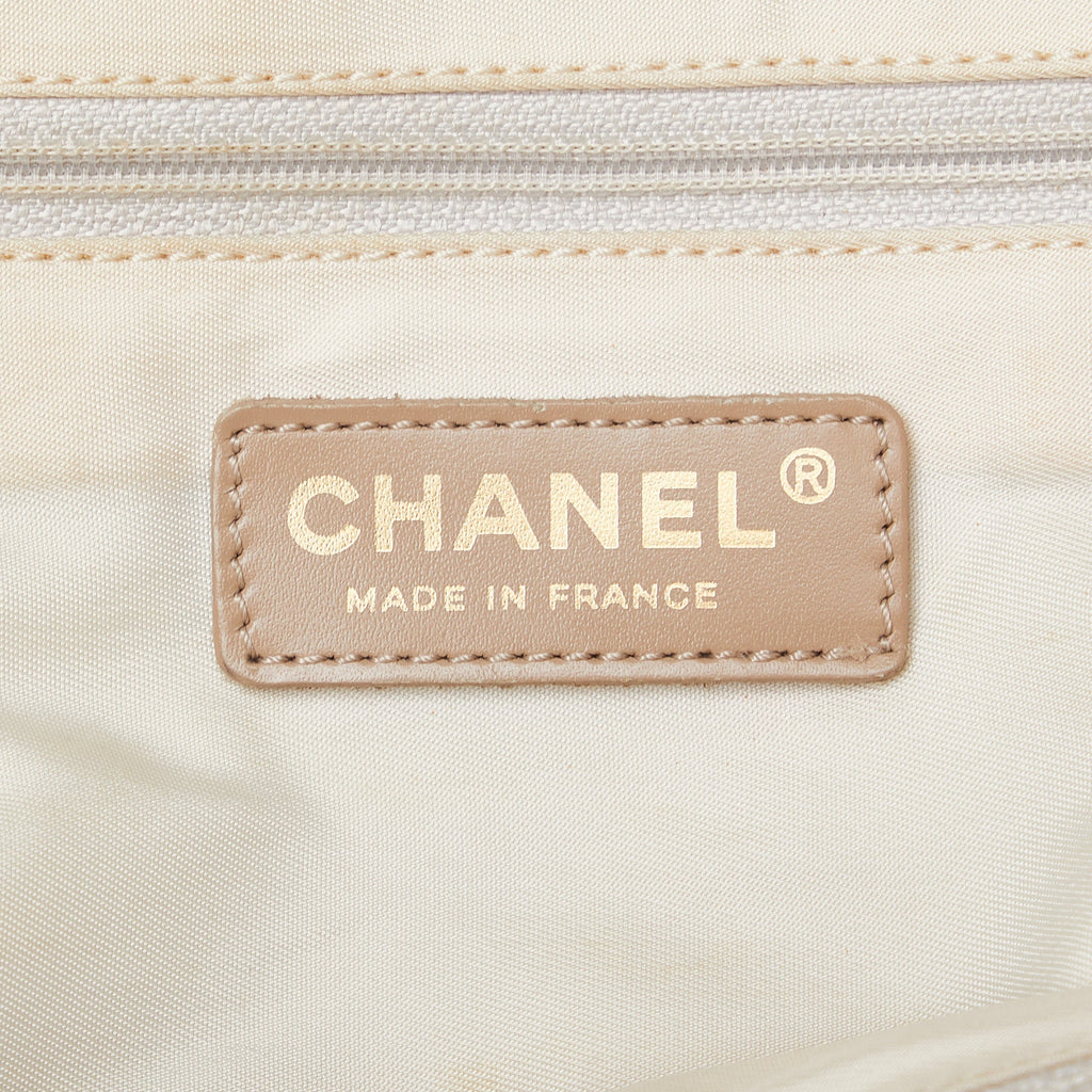 CHANEL New Travel Line Tote Bag