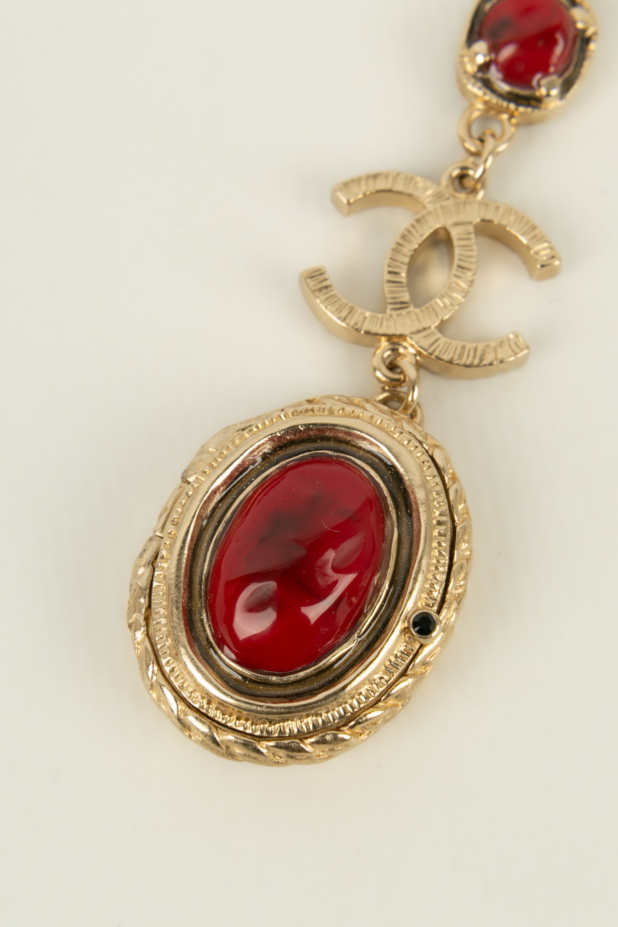 Collier Chanel Croisi��re 2010