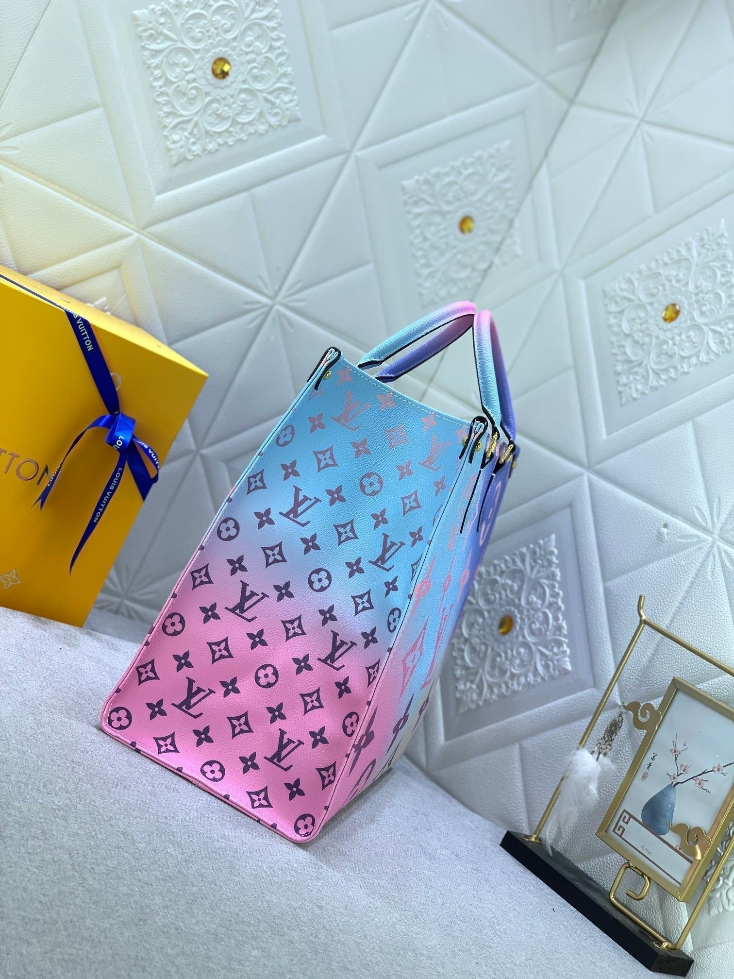 Luxury Bags Louis Vuitton  748