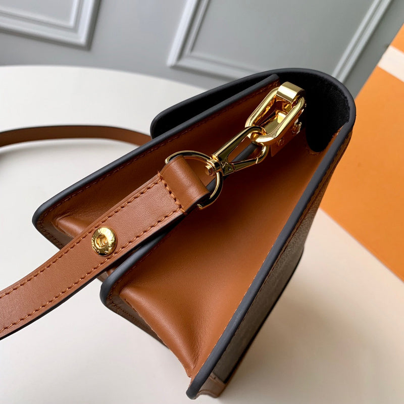 Louis Vuitton Luxury Bags 2600