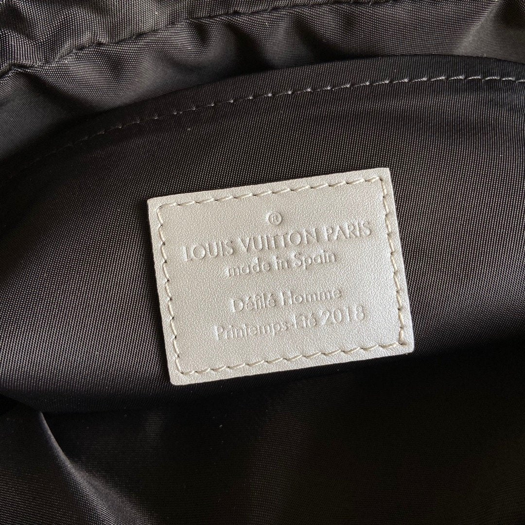 Designer Handbags louis vuitton 158