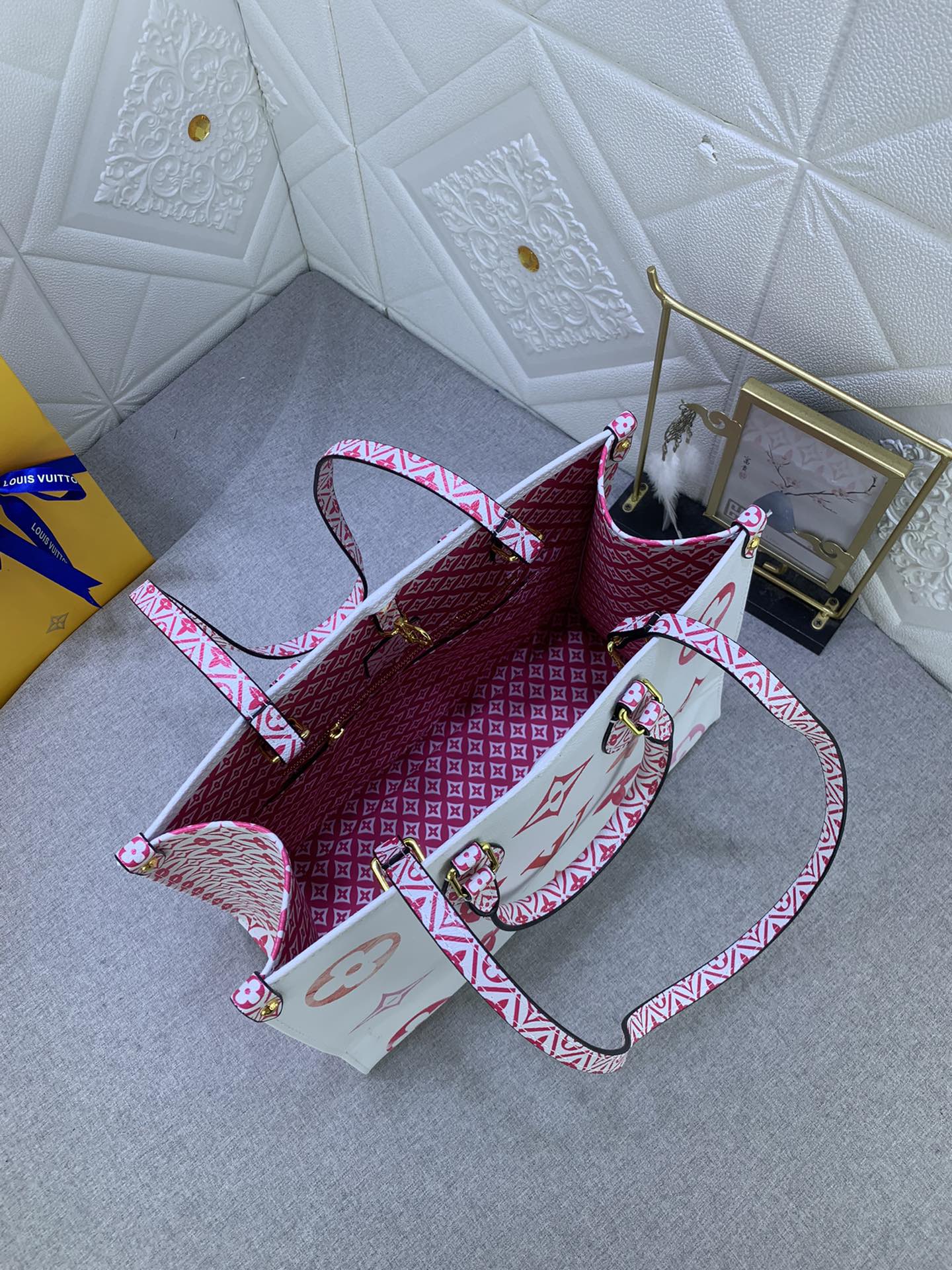 Luxury Bags Louis Vuitton  817