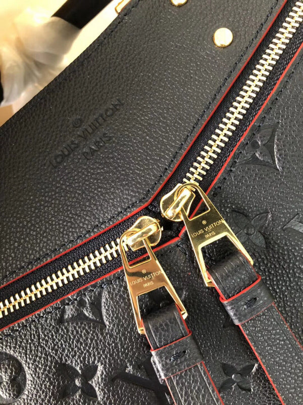 Louis Vuitton Luxury Bags 2039