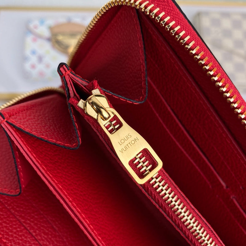 Louis Vuitton Luxury Bags 1820