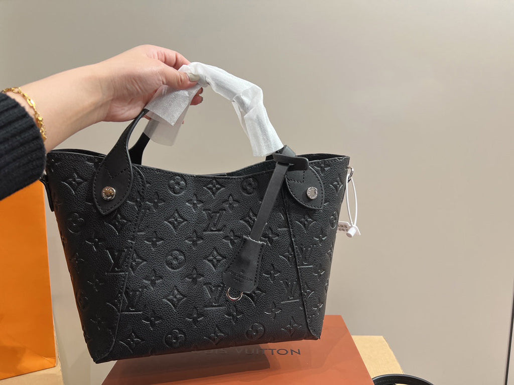 Luxury Bags Louis Vuitton  754