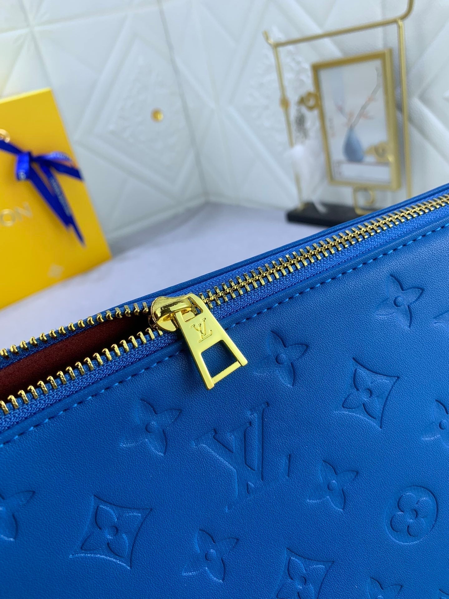 Luxury Bags Louis Vuitton  878