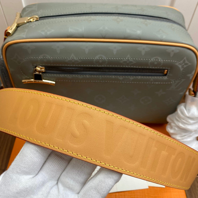 Louis Vuitton Luxury Bags 1947