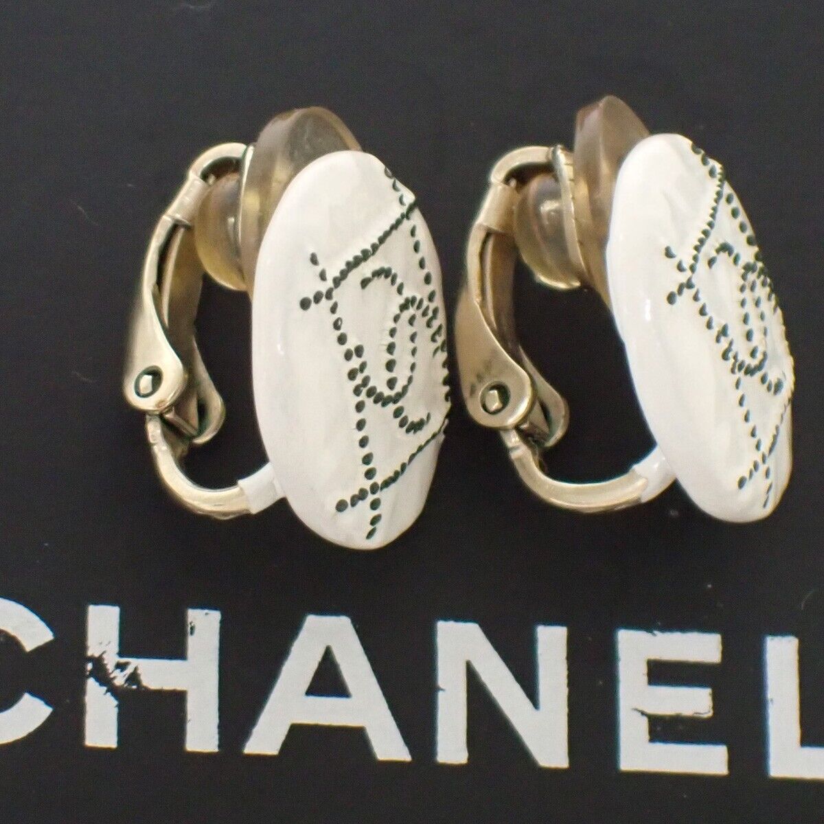 Chanel Coco Mark
