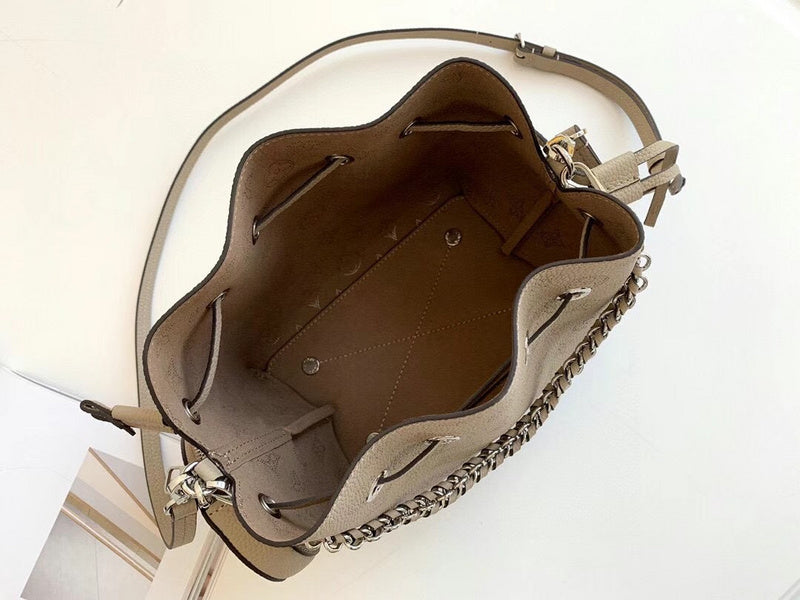 Louis Vuitton Luxury Bags 2581