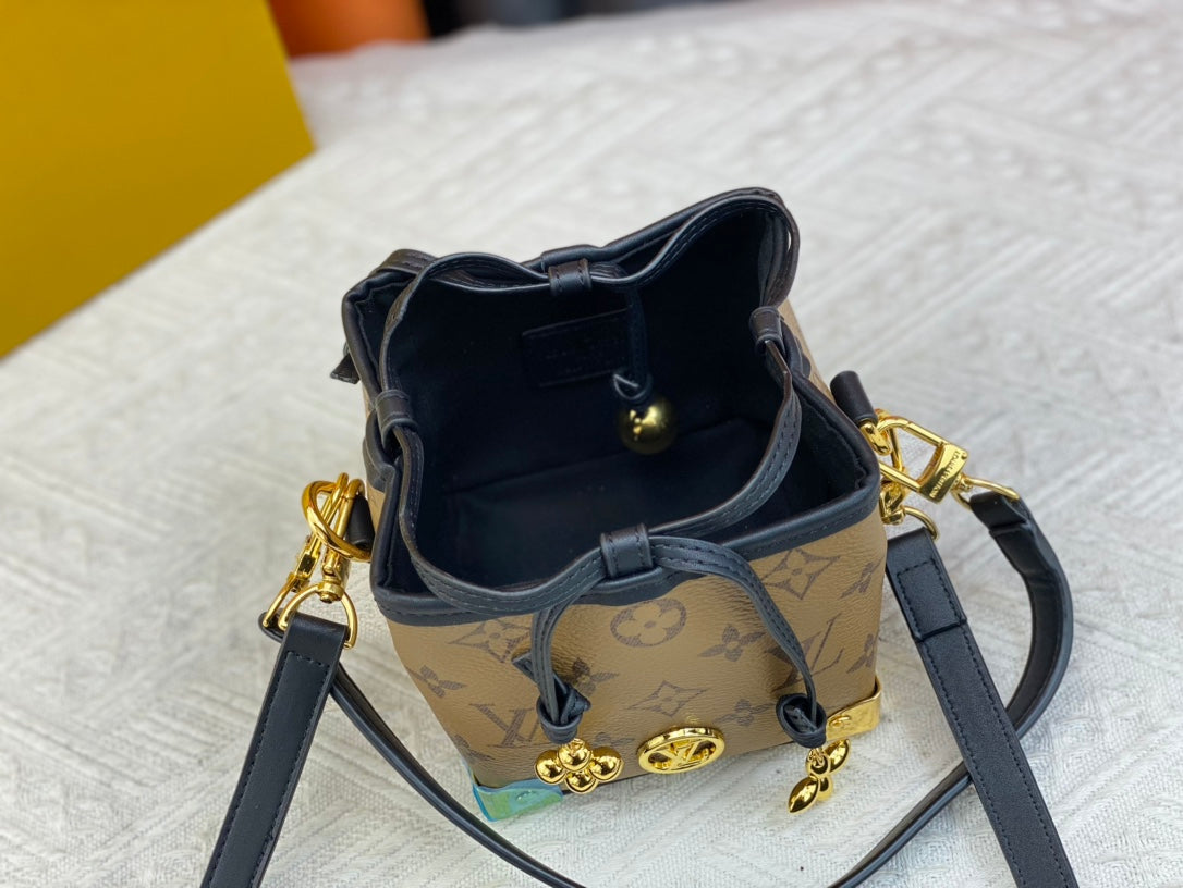 New Lux Bags Louis Vuitton  906