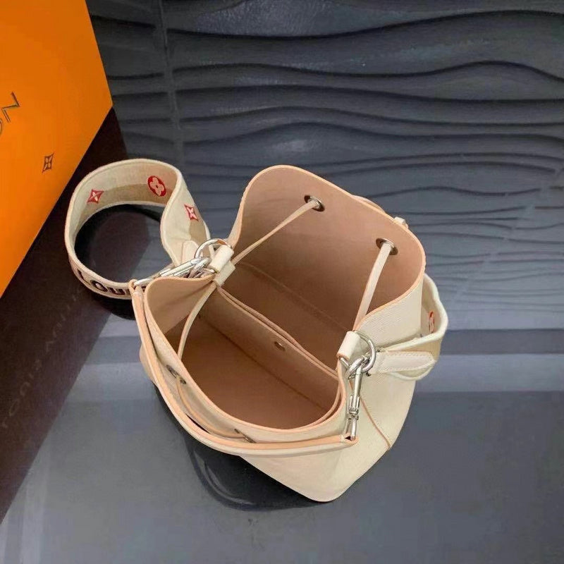 Louis Vuitton Luxury Bags 2491