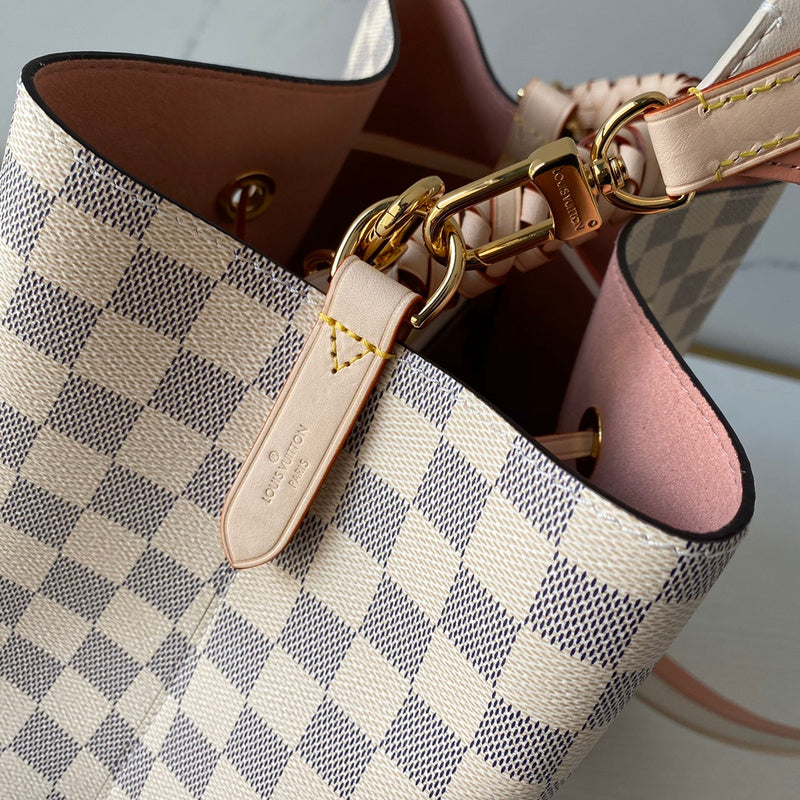Louis Vuitton Luxury Bags 2699