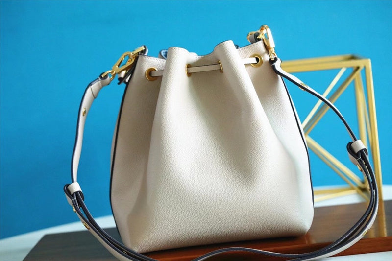 Luxury - Louis Vuitton Bags - 011