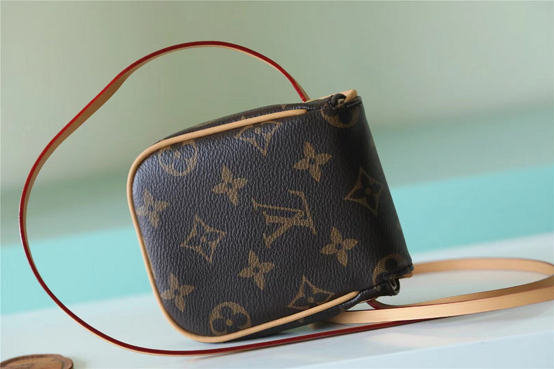 Luxury - Louis Vuitton Bags - 095