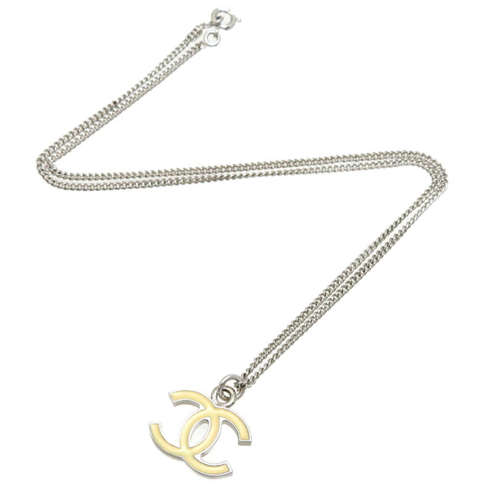 Chanel Logo CC