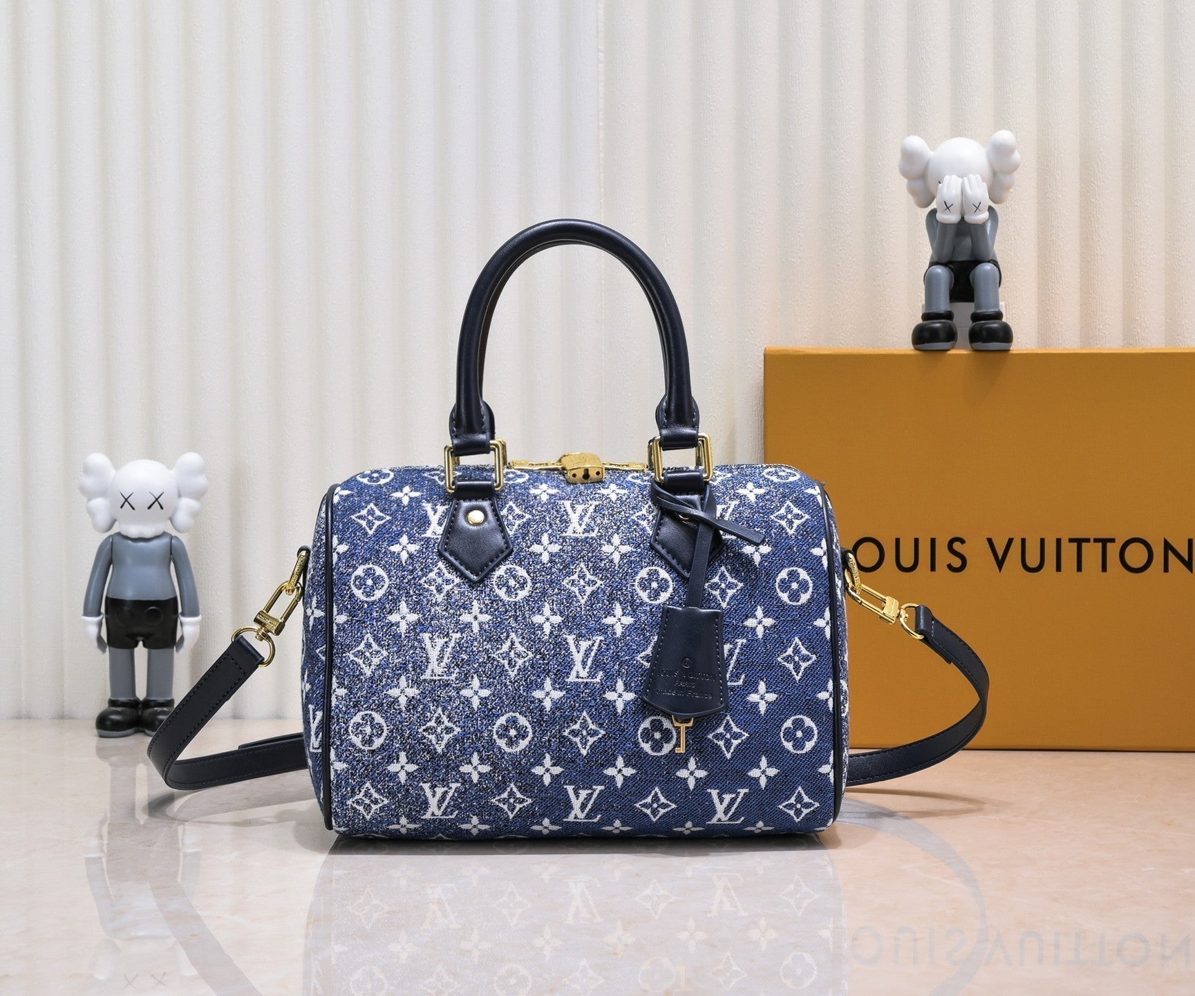 Luxury Bags Louis Vuitton  876