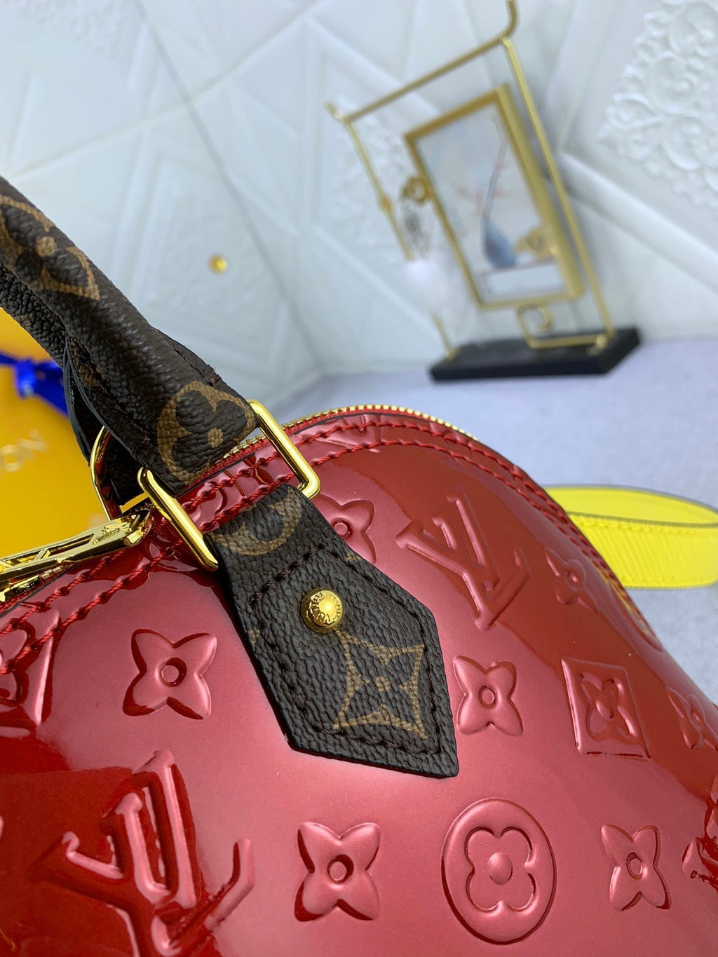 Luxury Bags Louis Vuitton  836