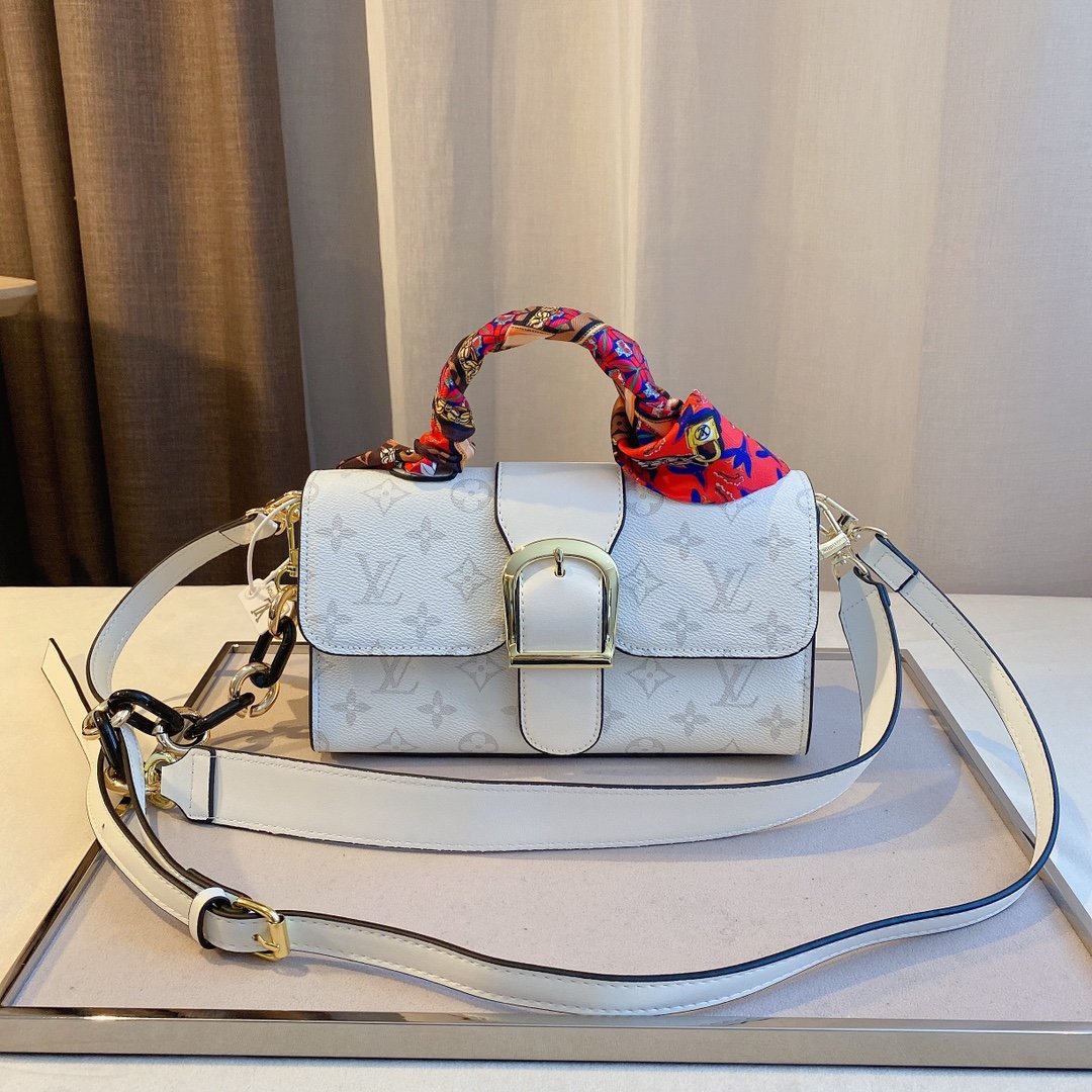 Aura Bags - Luxury Handbags Louis Vuitton 090