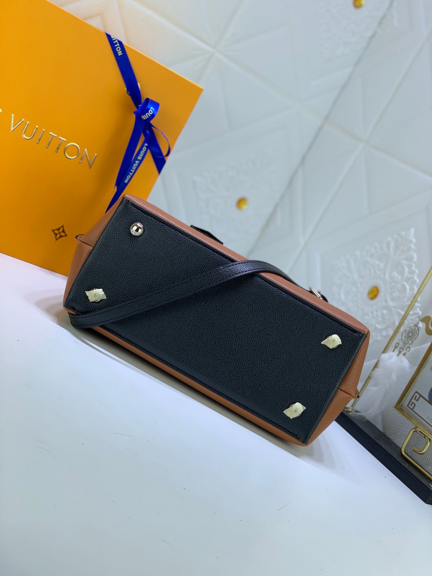 Luxury Bags Louis Vuitton  745