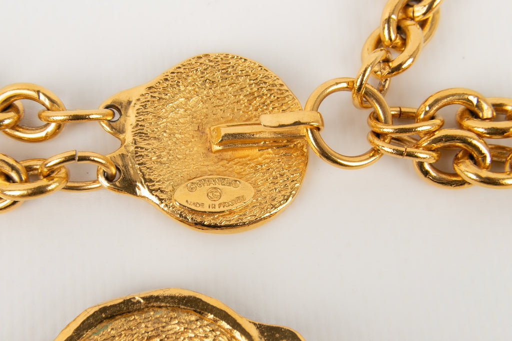 Collier court en m��tal dor�� Chanel
