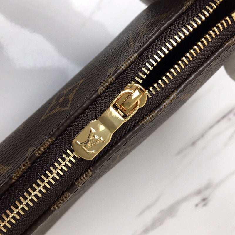 Louis Vuitton Luxury Bags 1865