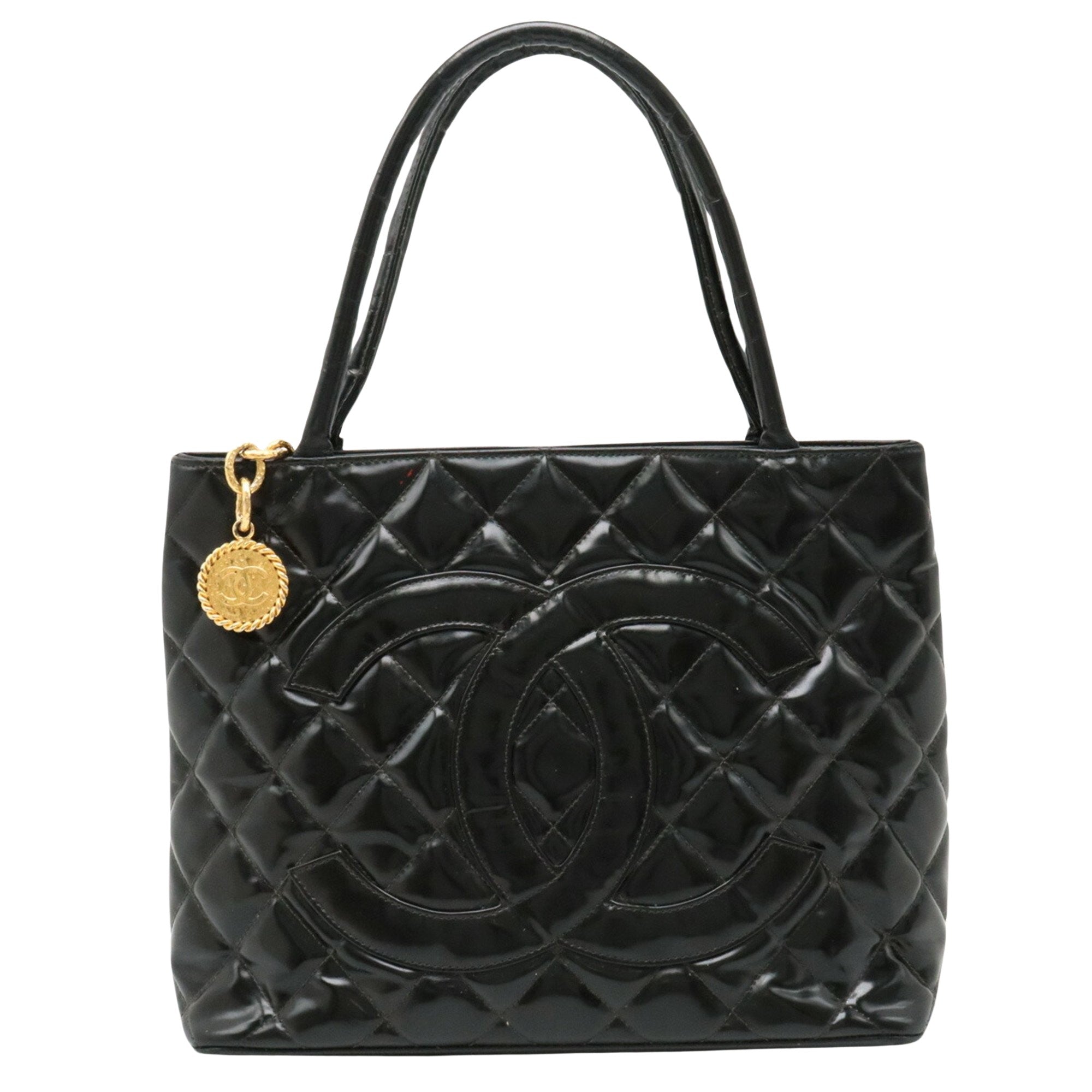 Chanel Medaillon
