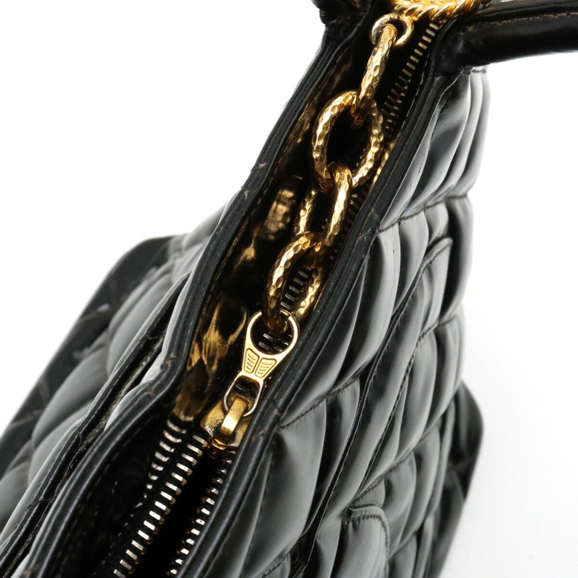 Chanel Medaillon