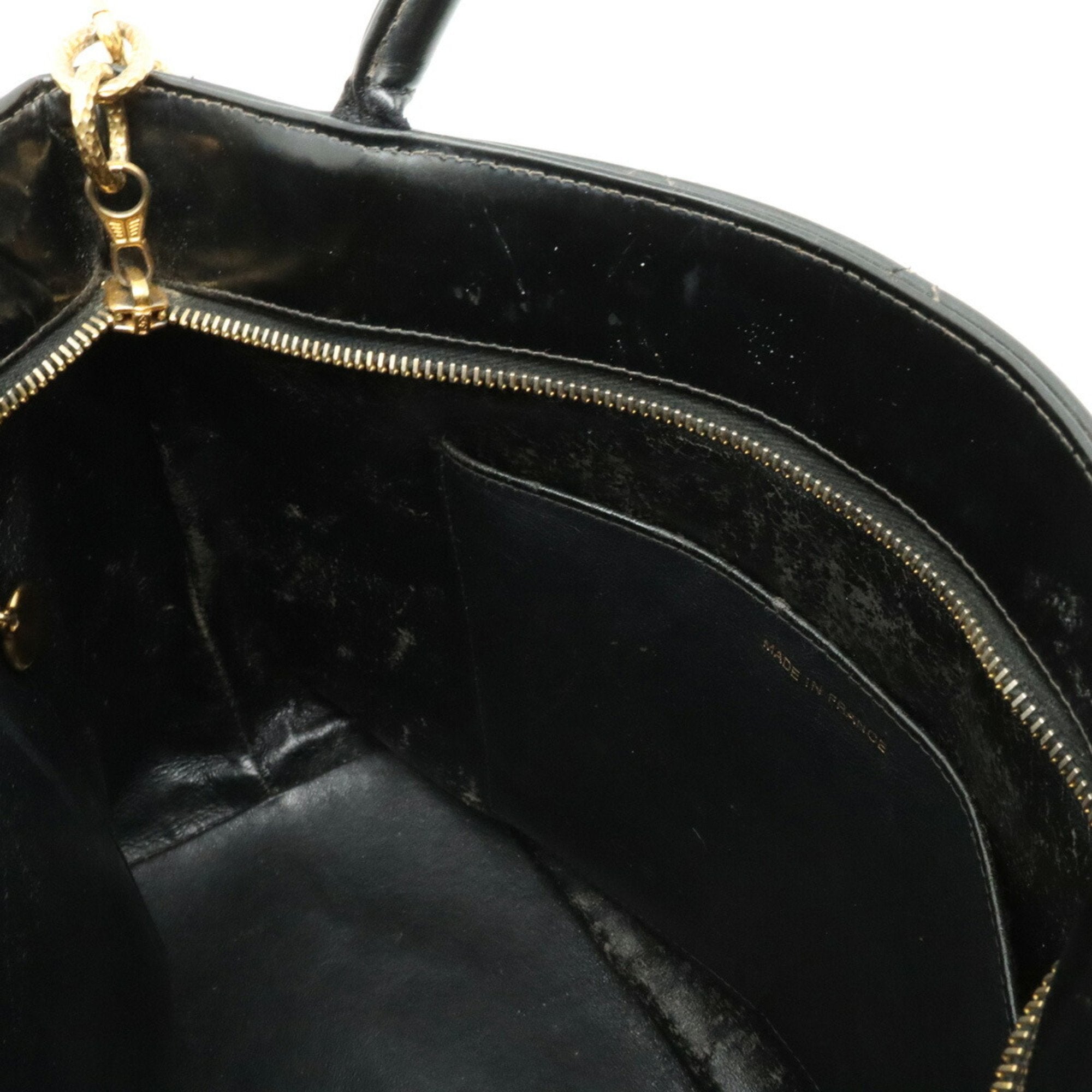 Chanel Medaillon