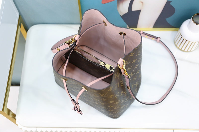 Louis Vuitton Luxury Bags 2687