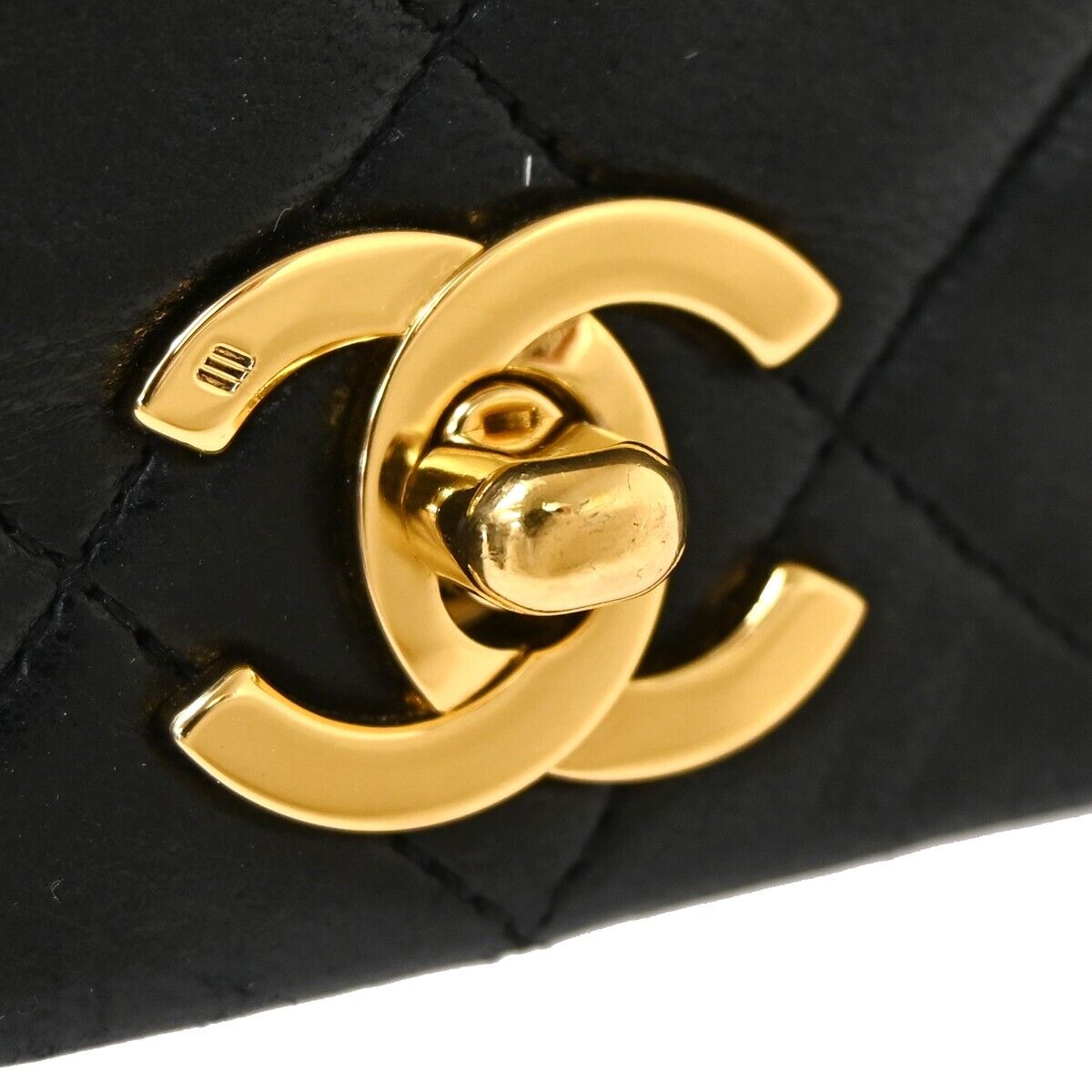 Chanel Matelassé