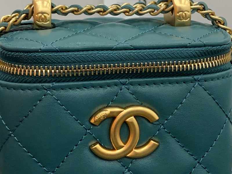 aura-bags - Chanel Bags - 7676
