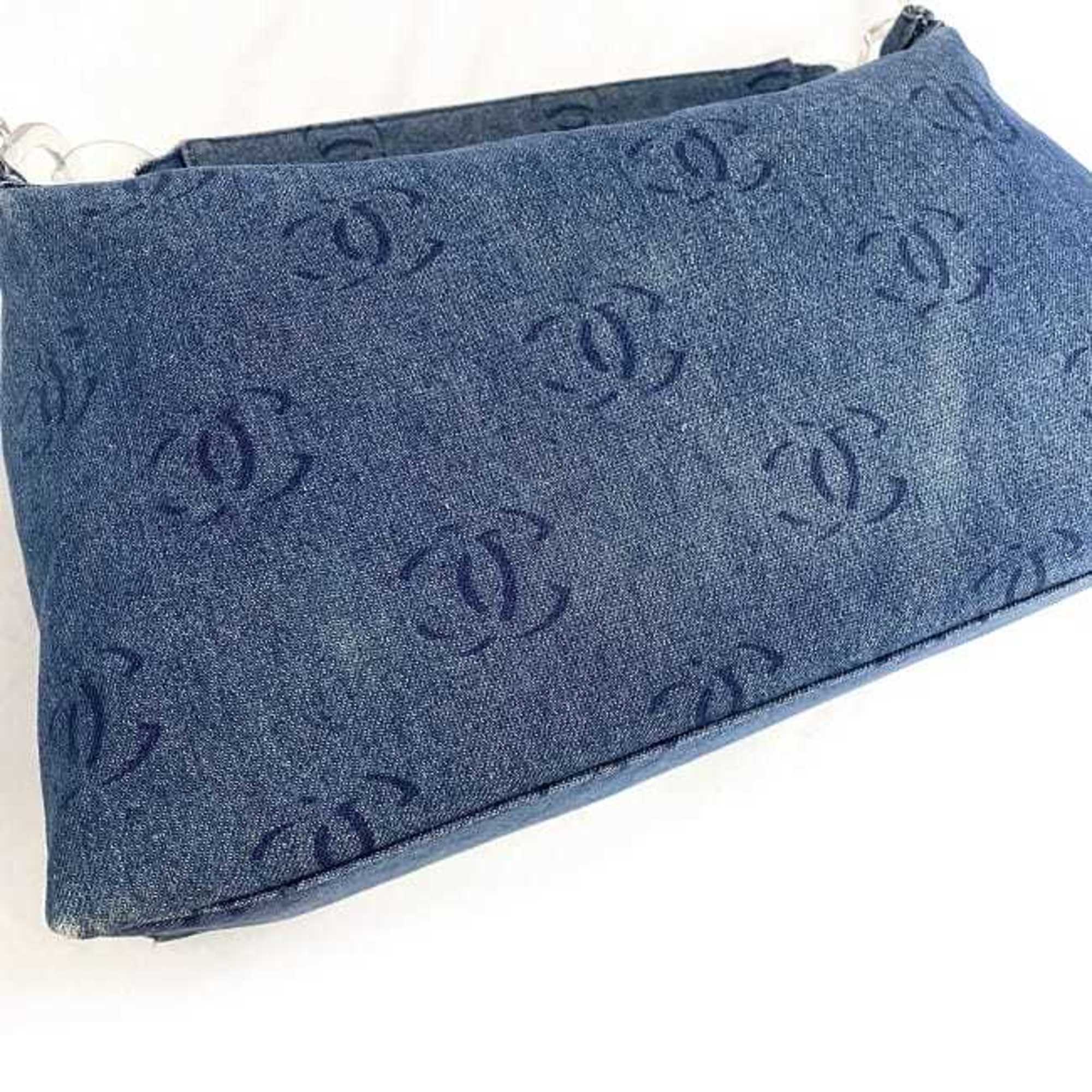 Chanel Logo CC