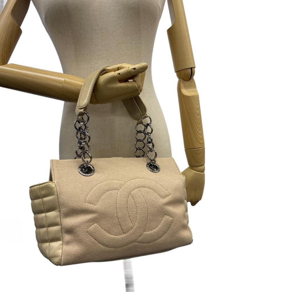 Chanel Logo CC