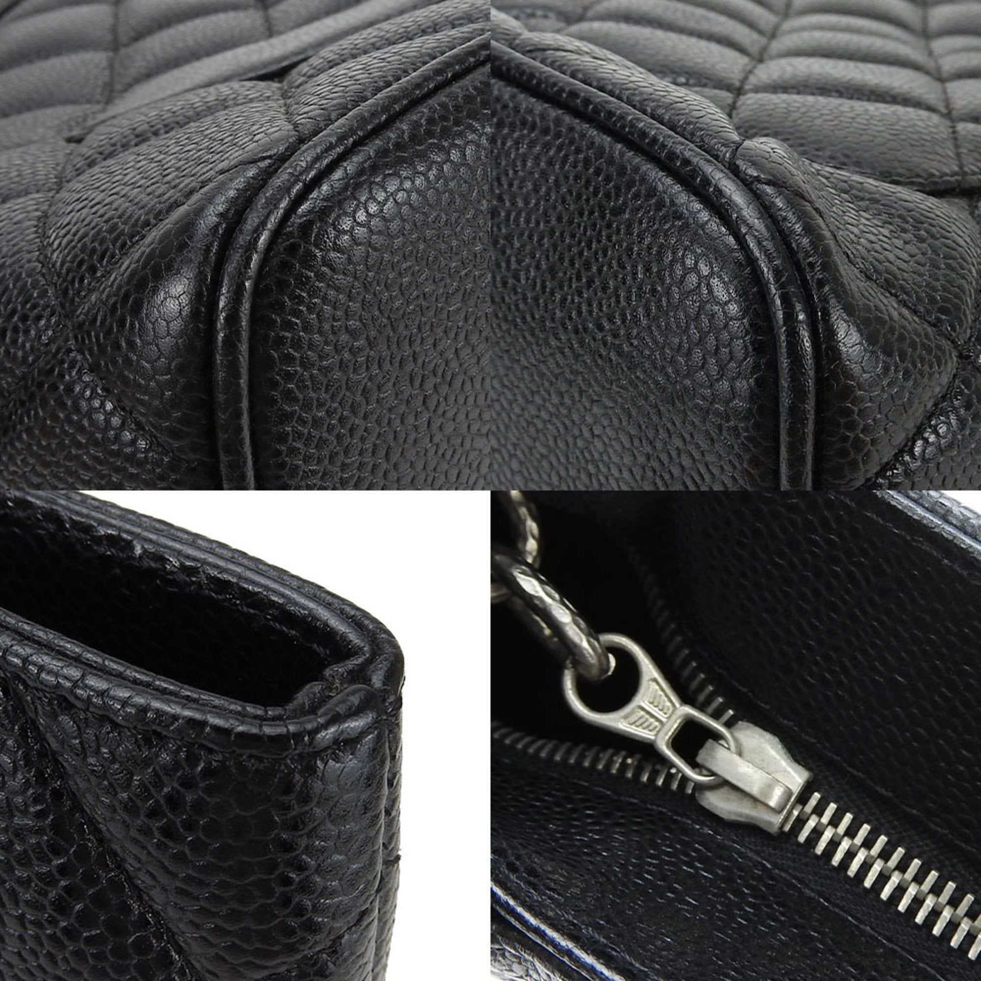 Chanel Medaillon