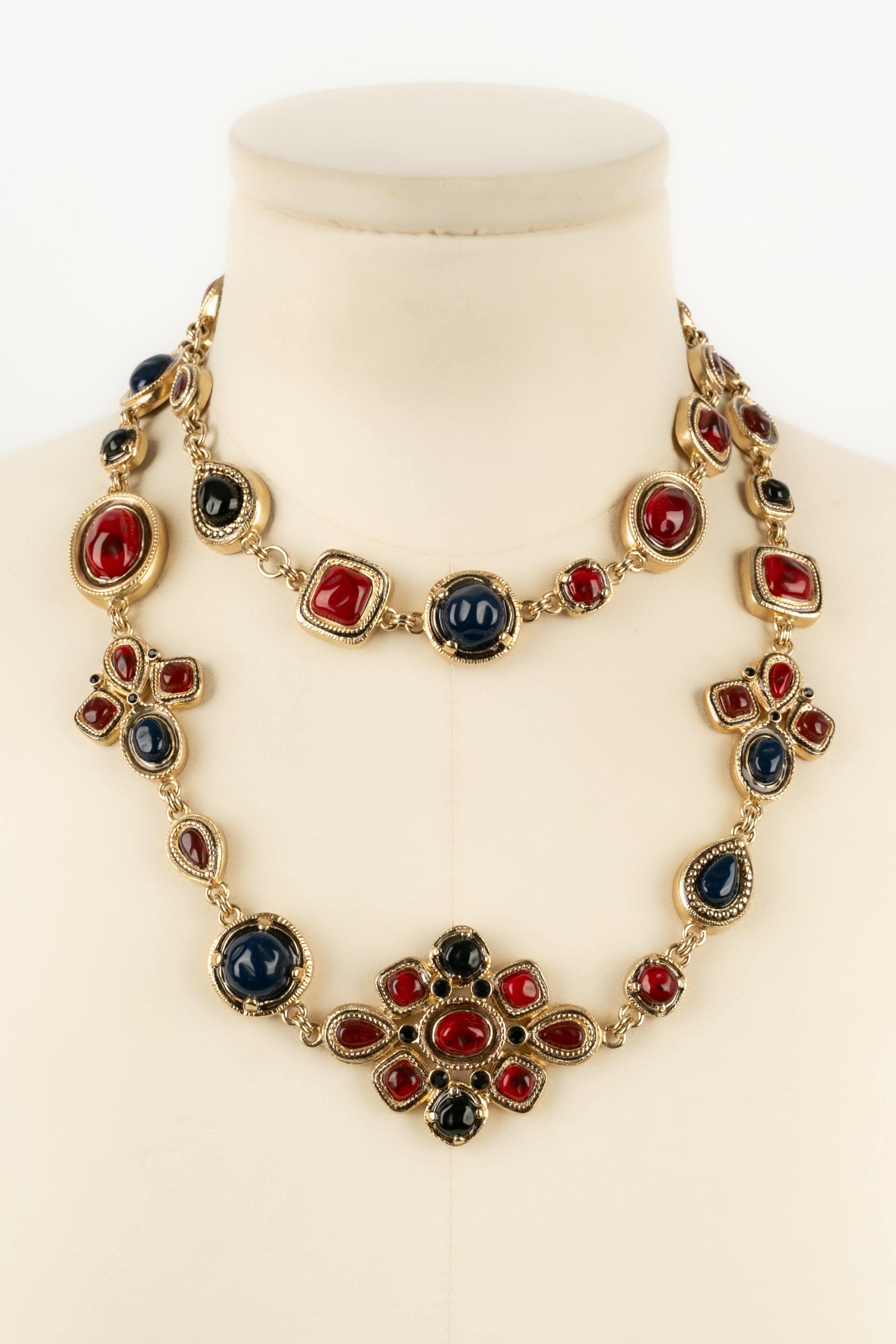Collier Chanel Croisi��re 2010