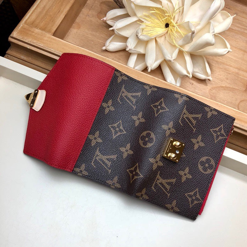 Louis Vuitton Luxury Bags 2035