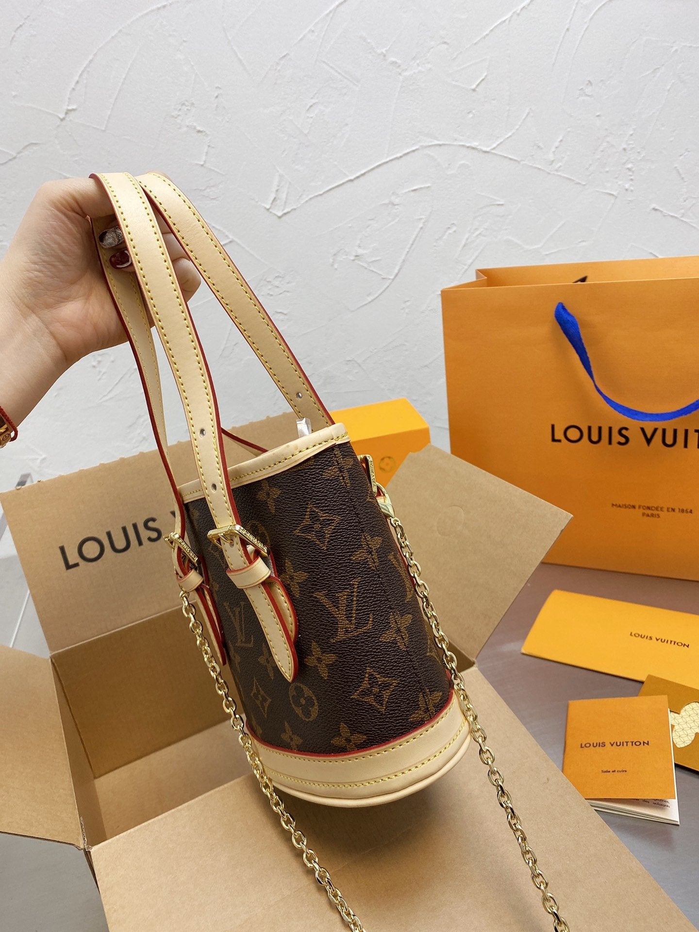 Designer Handbags louis vuitton 079