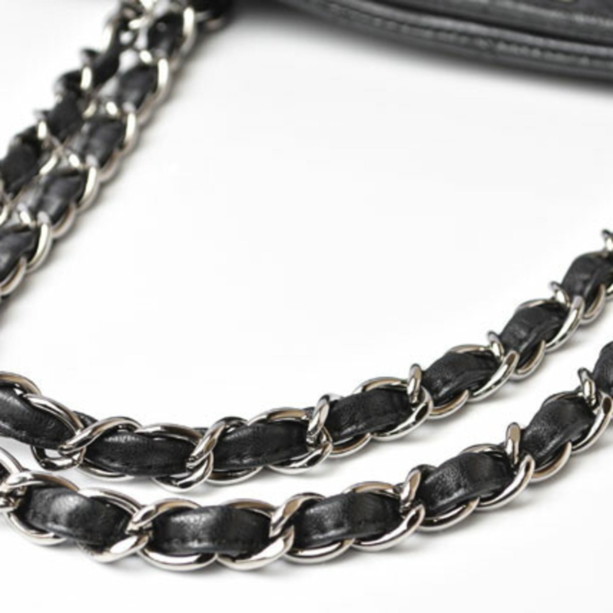 Chanel 2.55