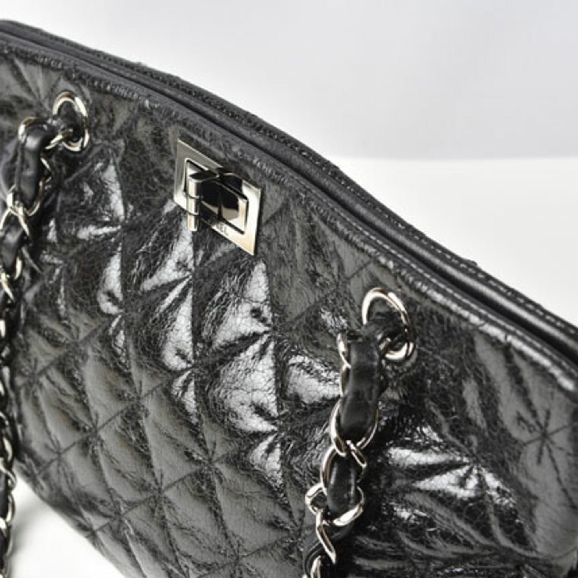 Chanel 2.55