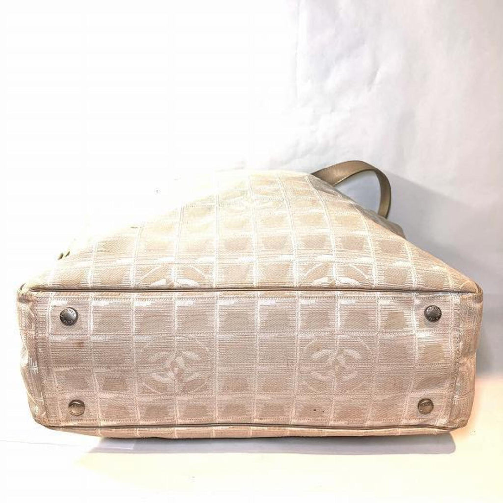 Chanel Travel line